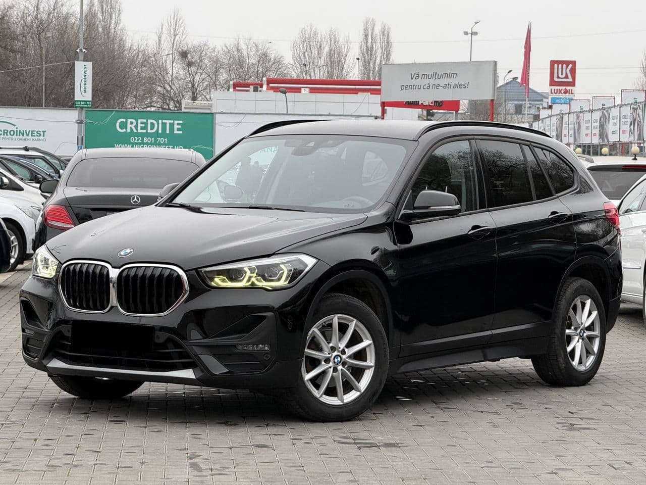 2020 BMW X1 1.6D — Miniatură 3