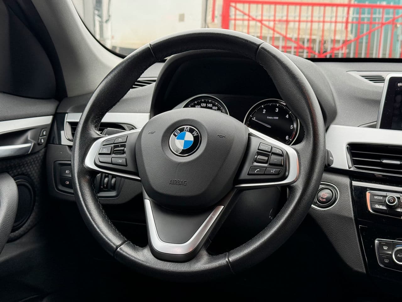 2020 BMW X1 1.6D — Miniatură 11