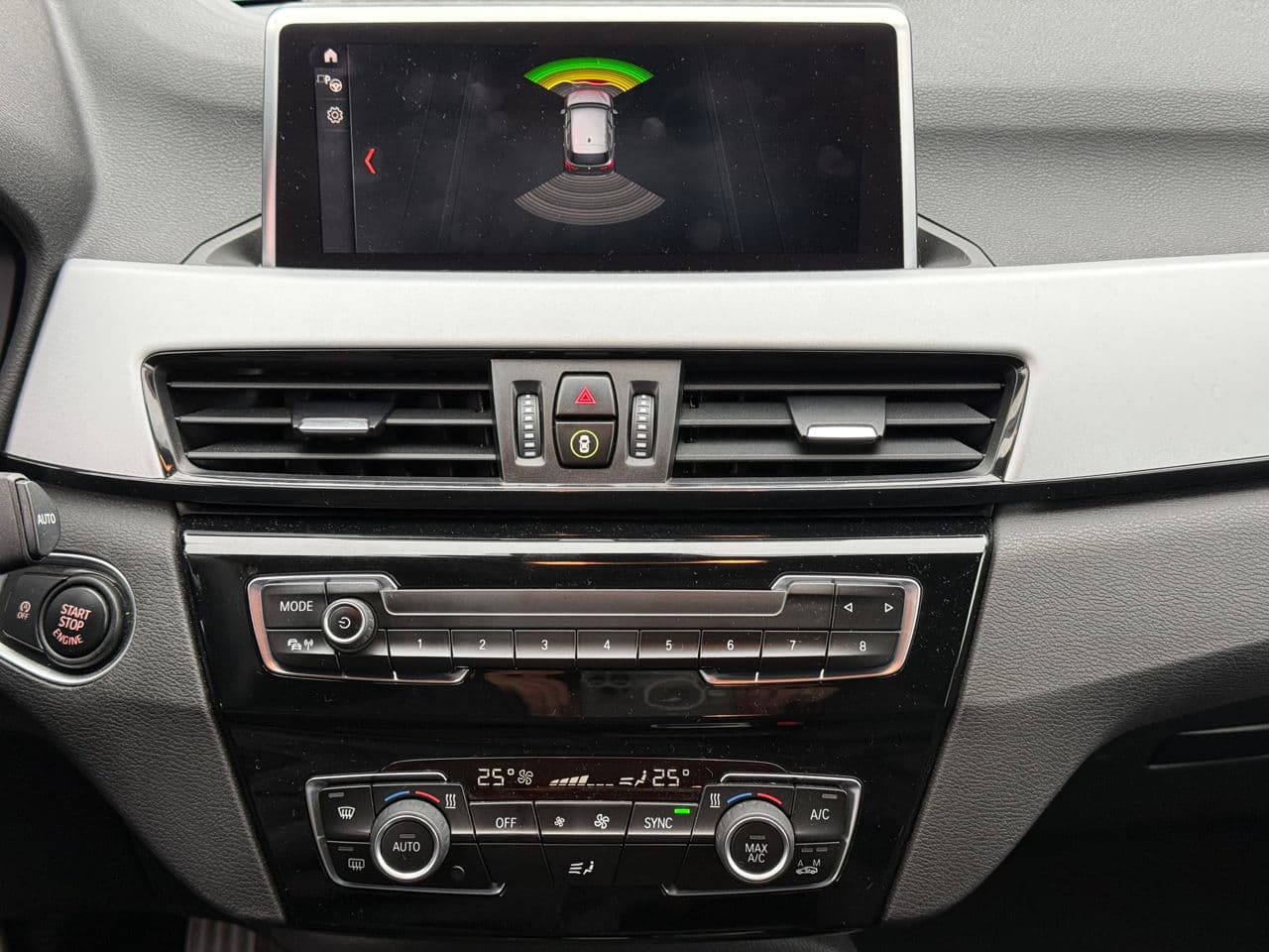 2020 BMW X1 1.6D — Miniatură 13