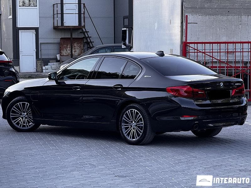 2019 BMW 530e — Miniatură 4