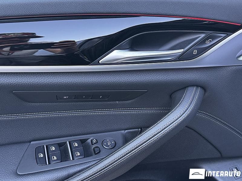 2019 BMW 530e — Miniatură 19