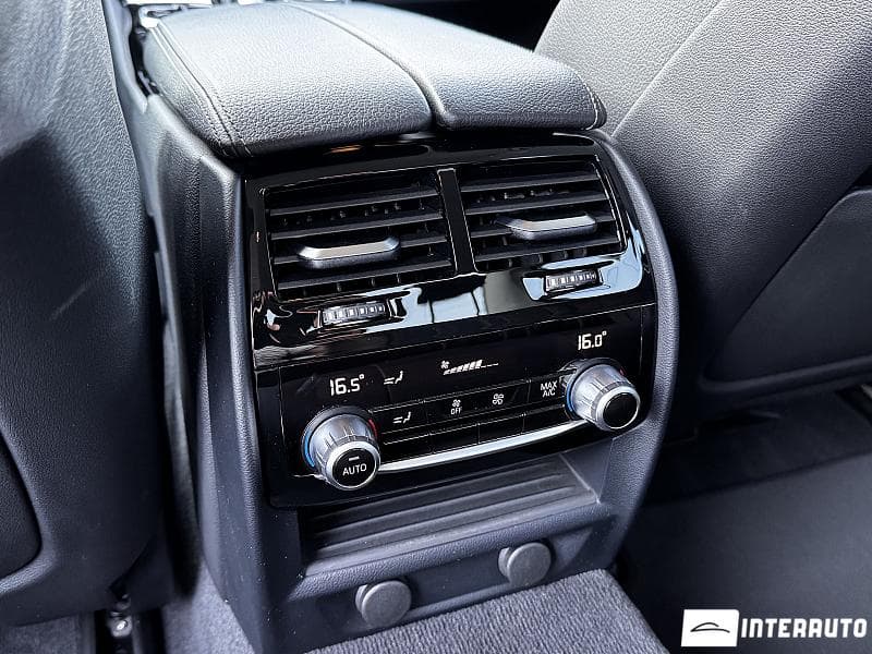 2019 BMW 530e — Miniatură 17