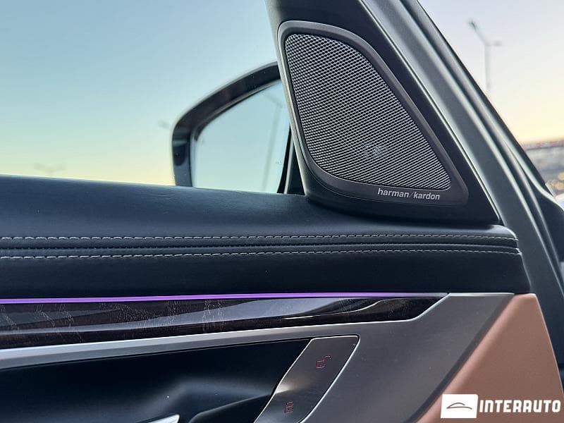 BMW 740e 2017 — Миниатюра 22