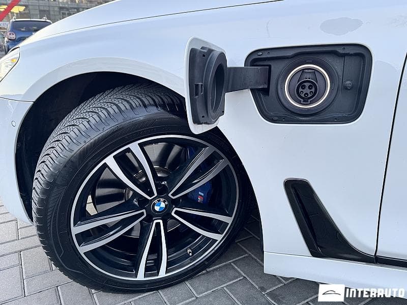 BMW 740e 2017 — Миниатюра 19