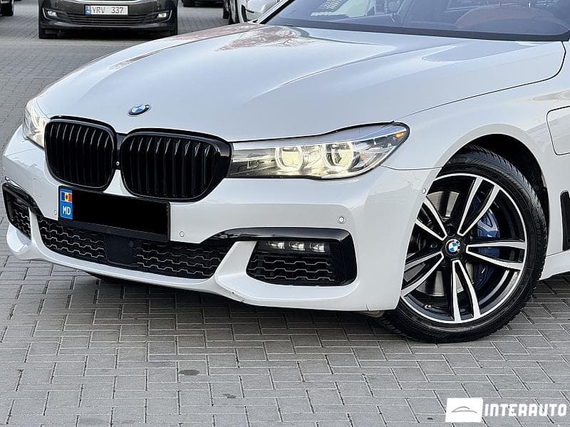 BMW 740e 2017 — Миниатюра 3