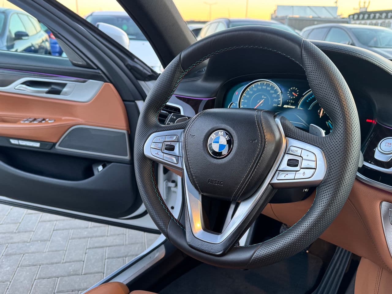 BMW 740e 2017 — Миниатюра 10