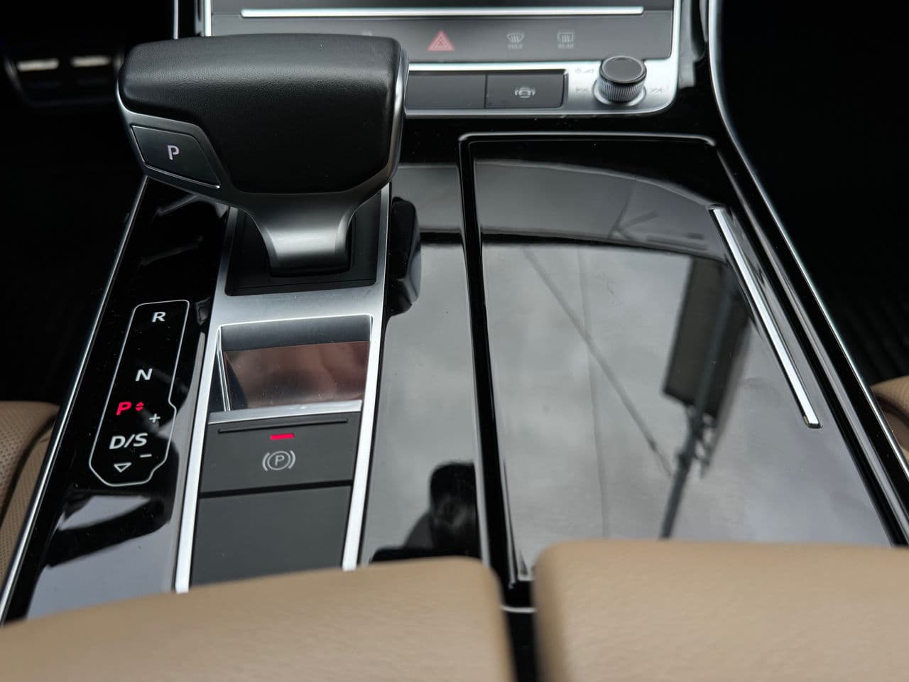 Audi A8 2018 — Миниатюра 14