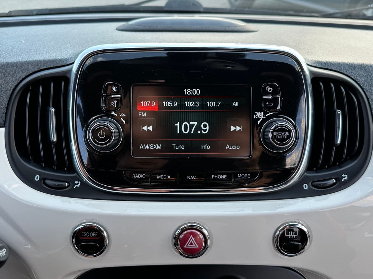 Fiat 500E 2016 — Миниатюра 9