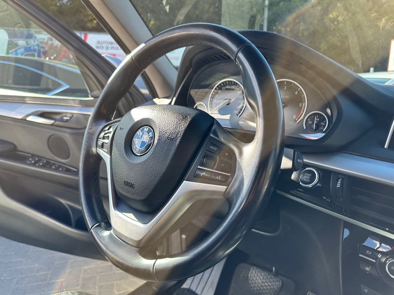 BMW X5 2.5D 2014 — Миниатюра 8