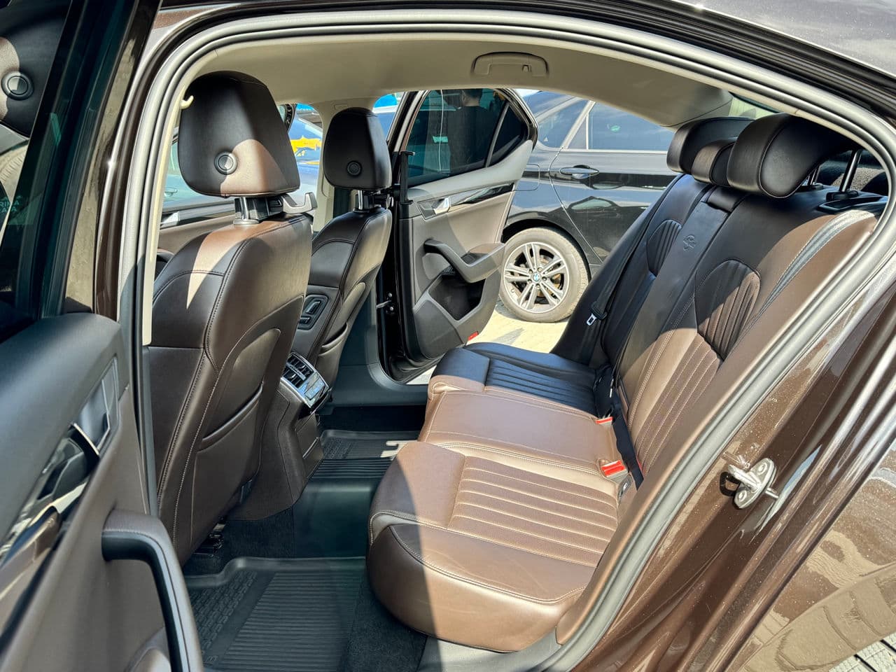 Skoda Superb 2016 — Миниатюра 6