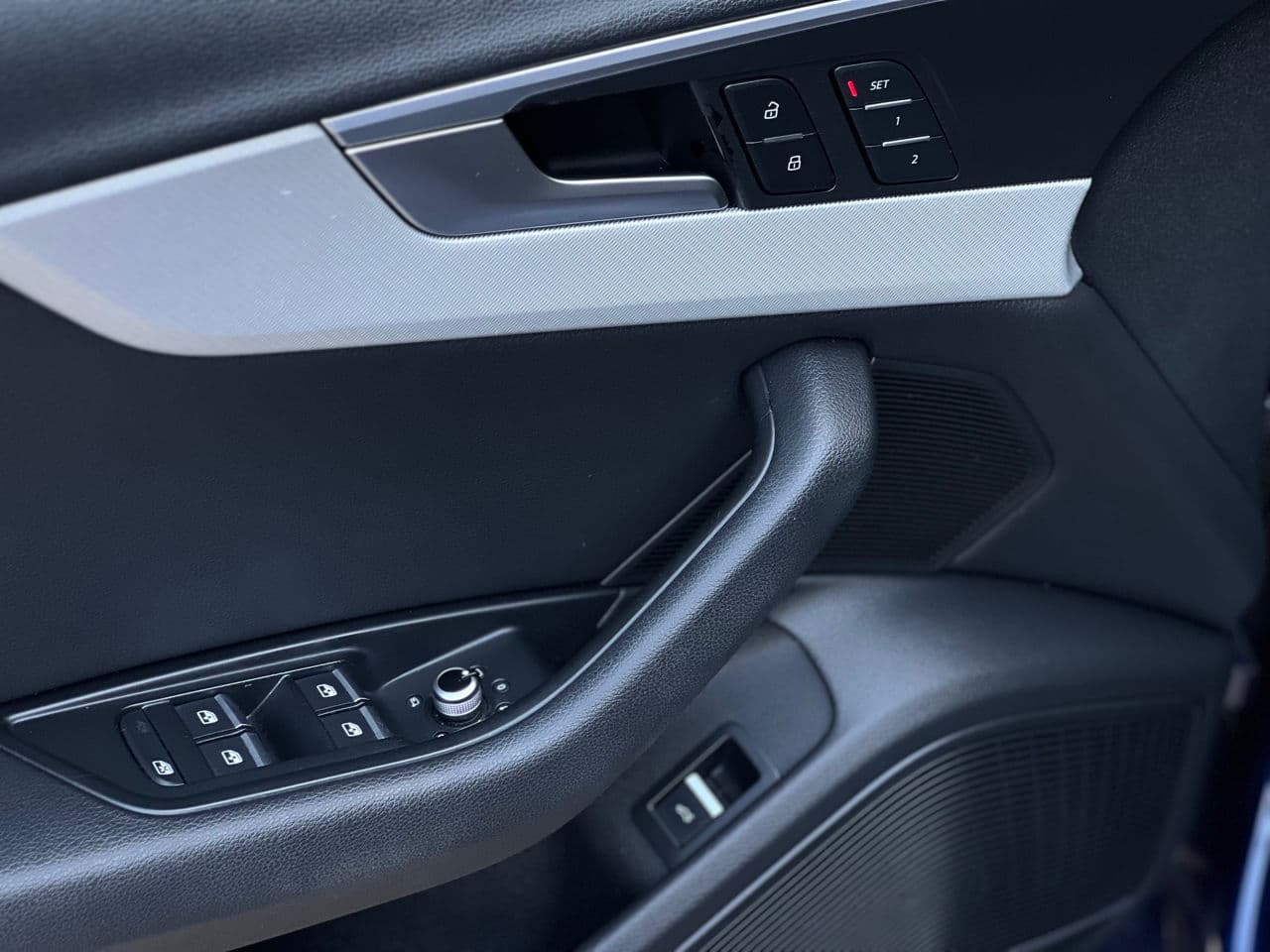 Audi A4 2017 — Миниатюра 7