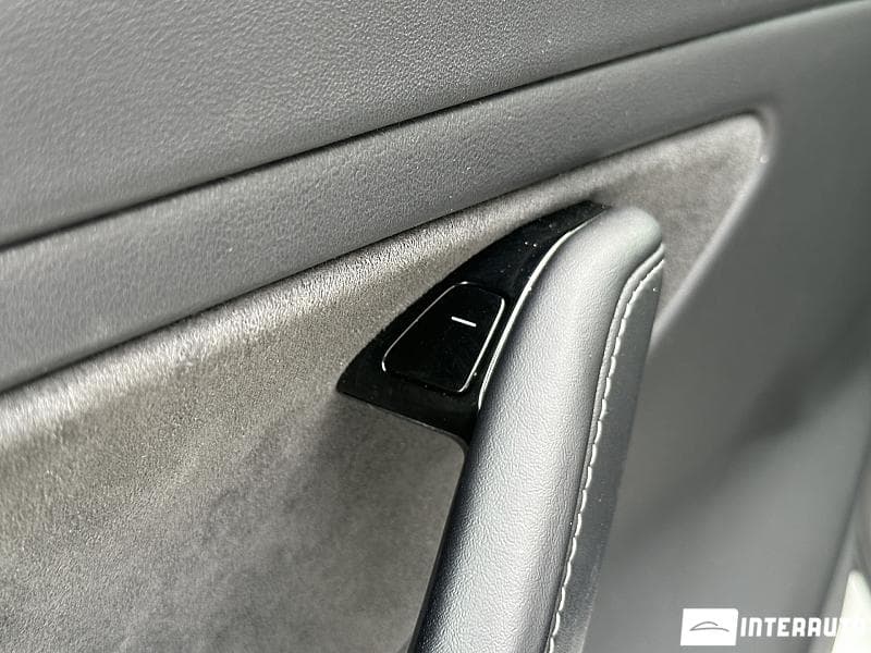 Tesla Model 3 2019 — Миниатюра 15