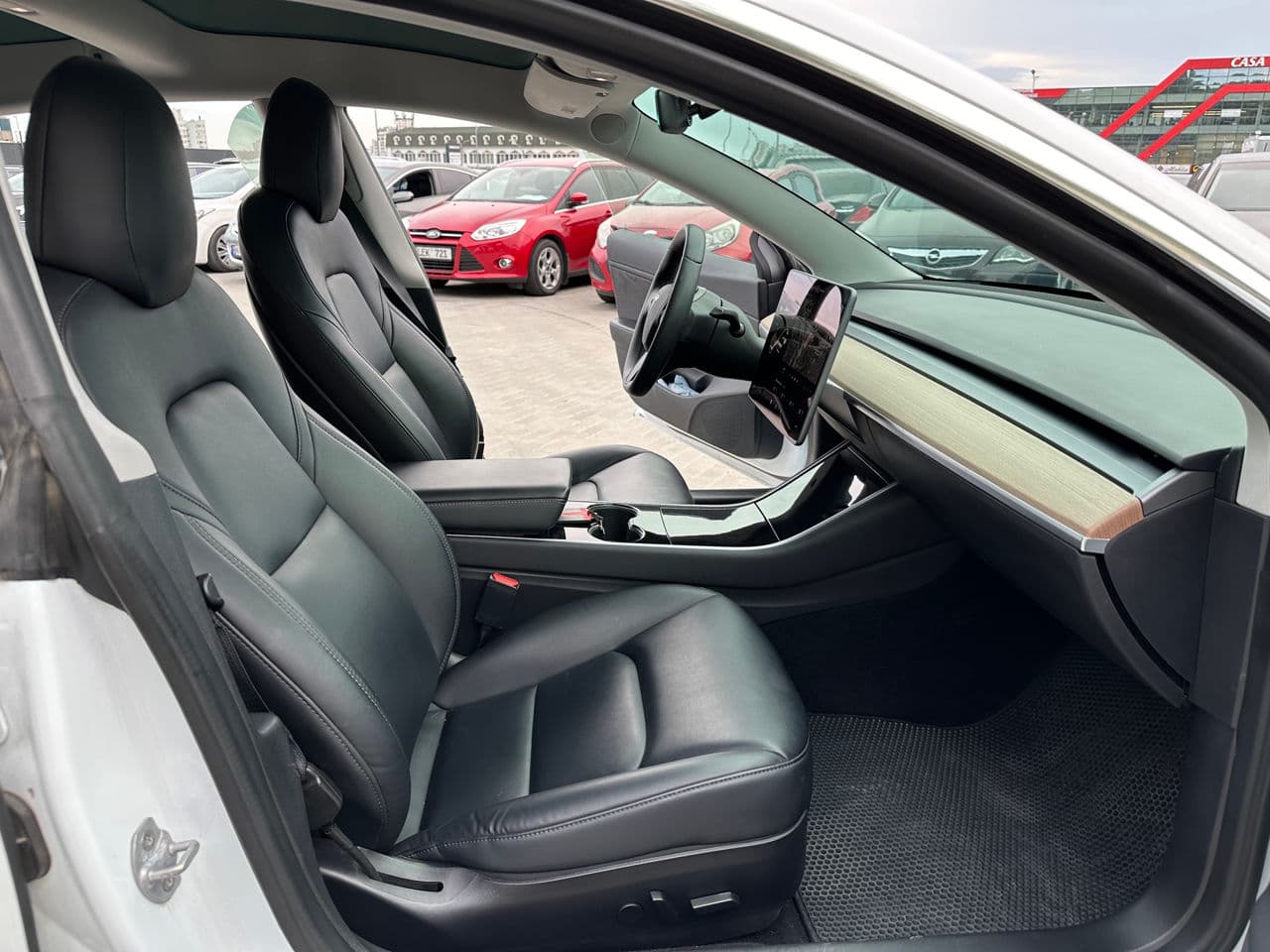 Tesla Model 3 2019 — Миниатюра 8