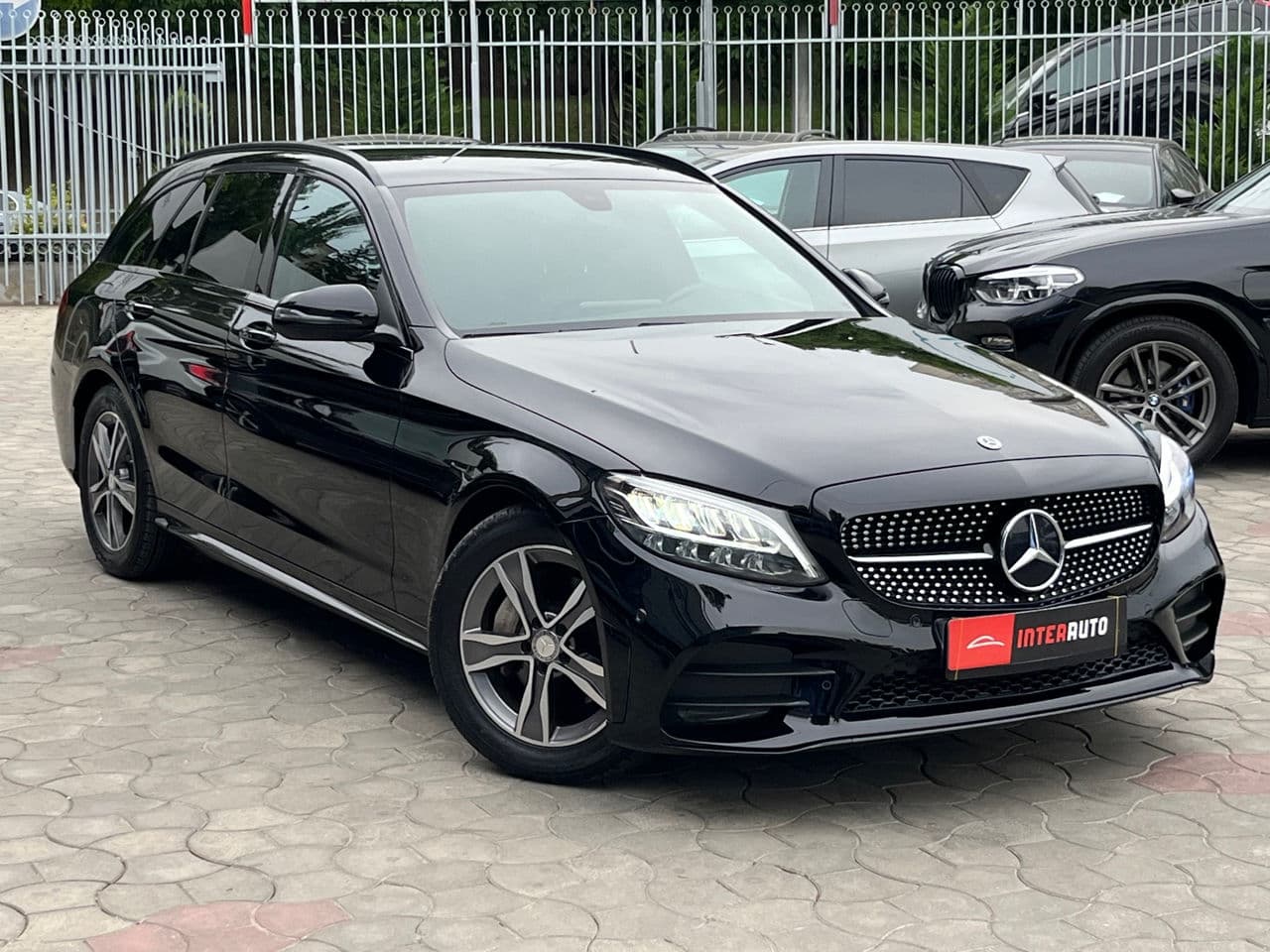 Mercedes C 200 2018 — Миниатюра 3