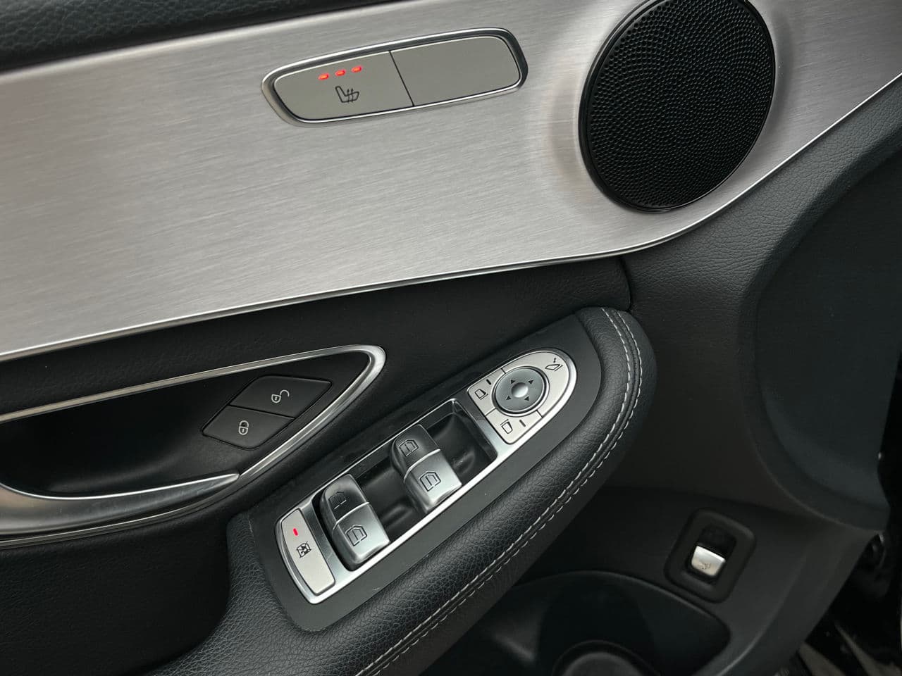 Mercedes C 200 2018 — Миниатюра 7