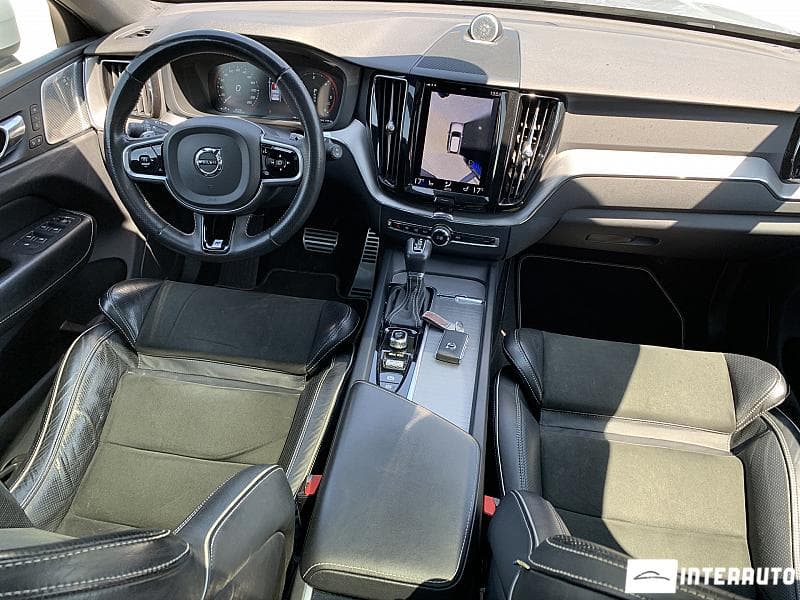 Volvo XC 60 2018 — Миниатюра 8