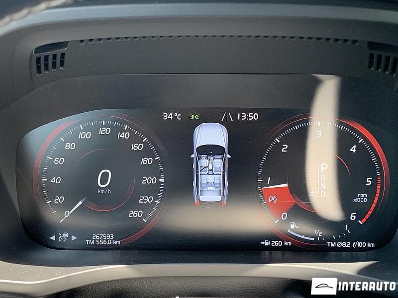 Volvo XC 60 2018 — Миниатюра 12