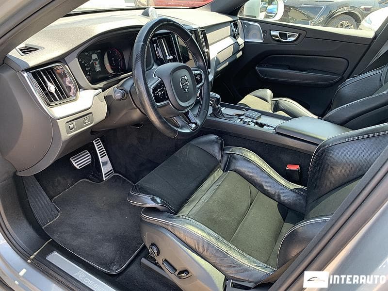 Volvo XC 60 2018 — Миниатюра 7