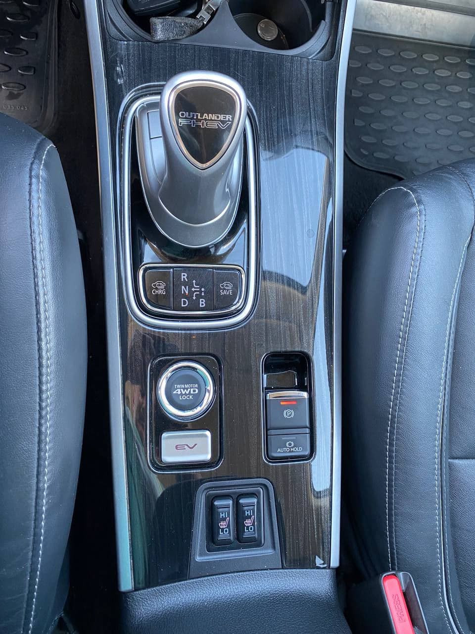 Mitsubishi Outlander 2018 — Миниатюра 12