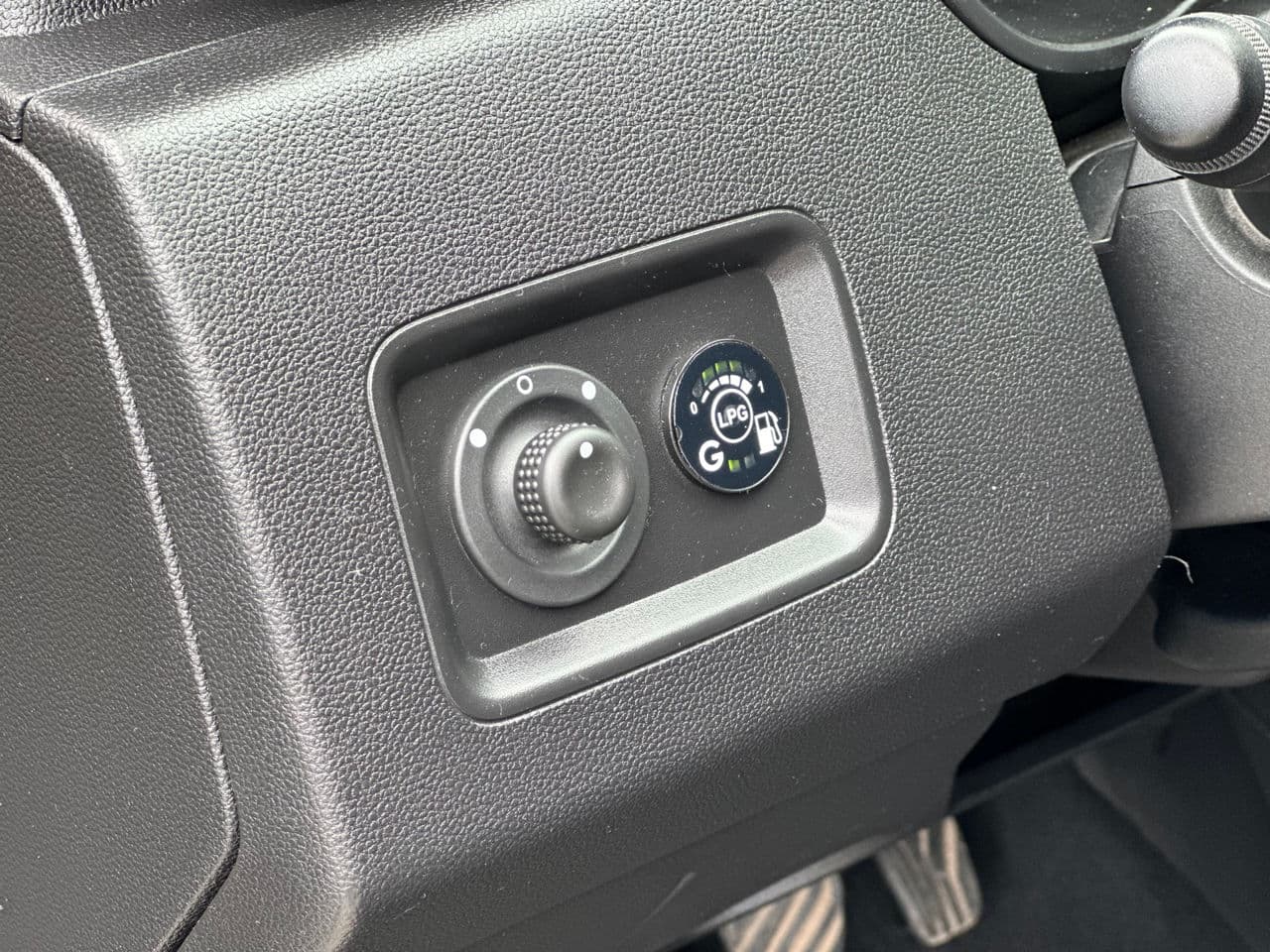 Dacia Duster 2019 — Миниатюра 8