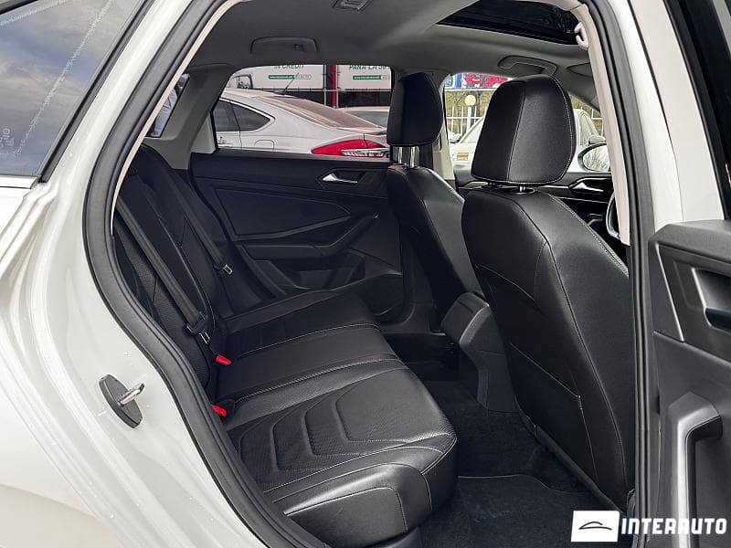 Volkswagen Jetta 2018 — Миниатюра 8