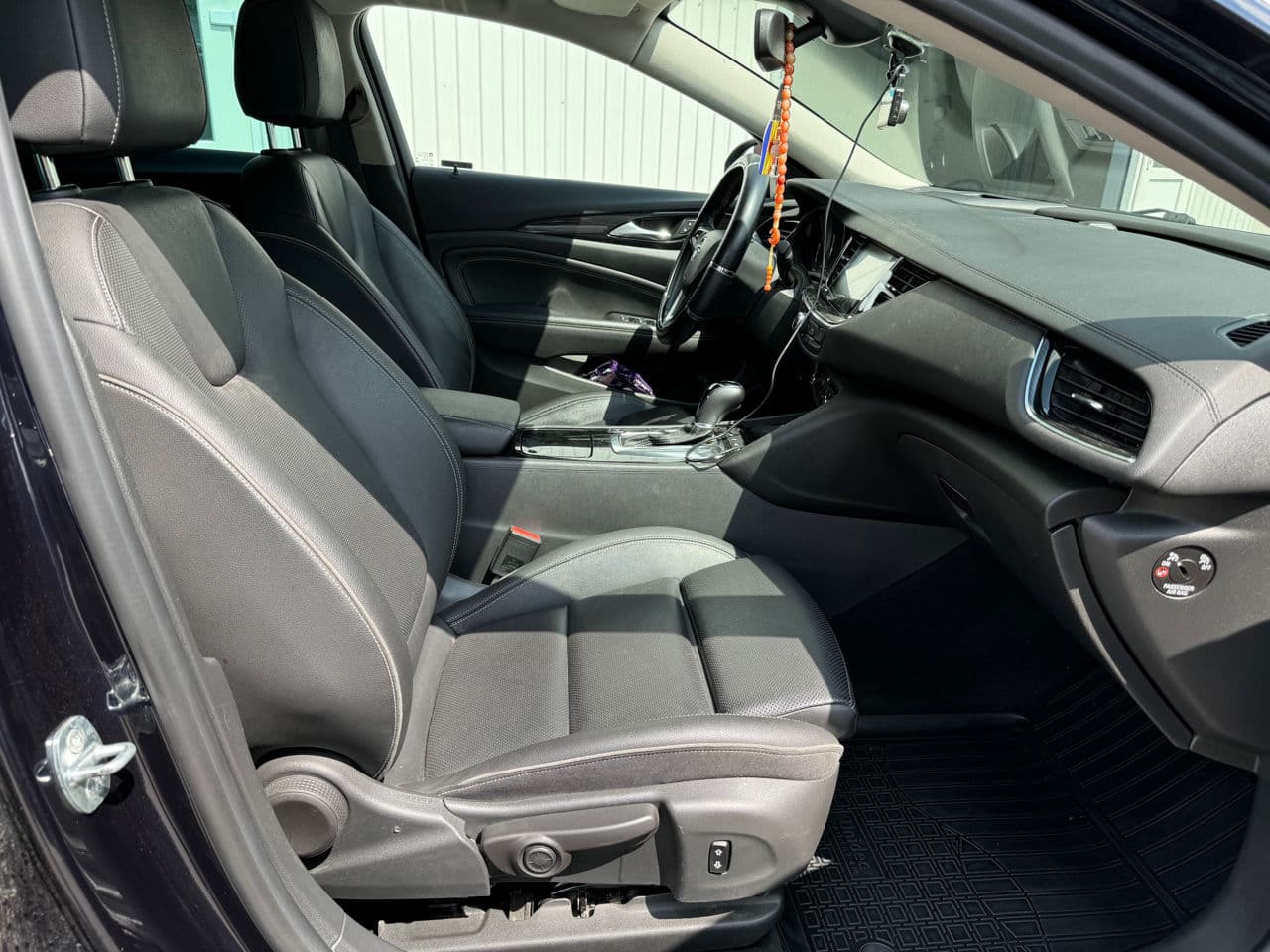 Opel Insignia 2018 — Миниатюра 5