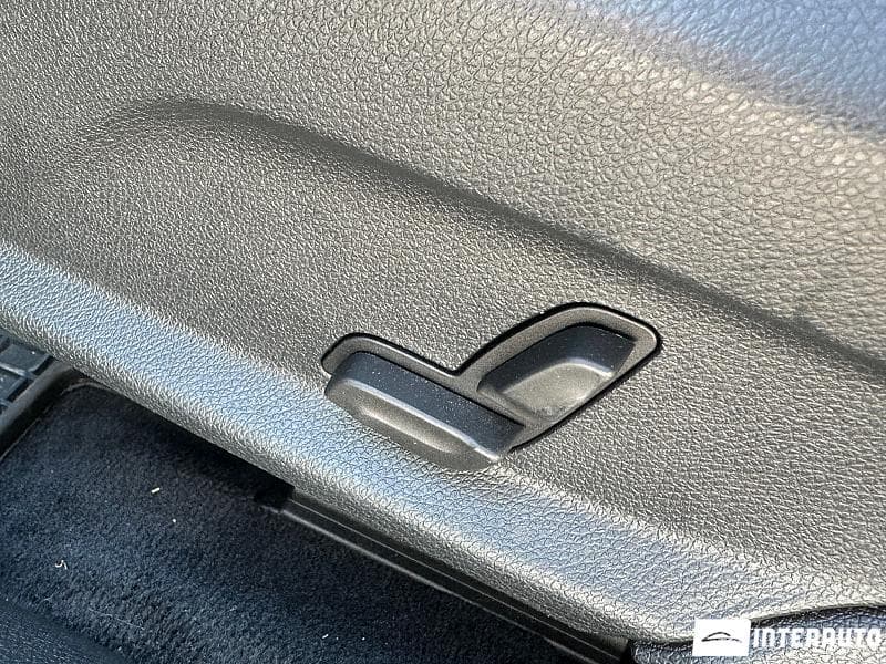 Mercedes C 200 2019 — Миниатюра 18