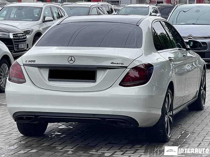 2016 Mercedes C 300 — Miniatură 2
