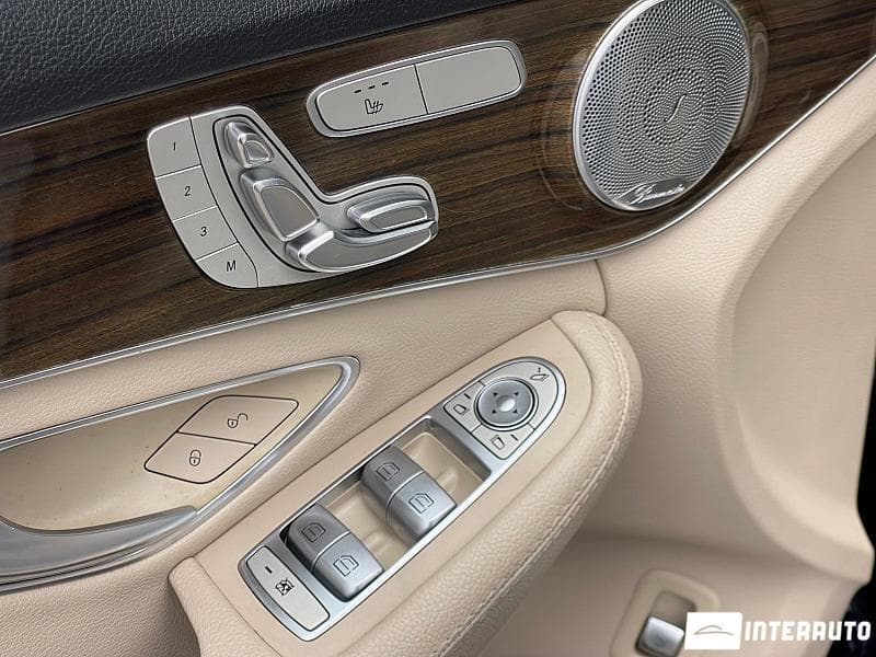 2016 Mercedes C 300 — Miniatură 7