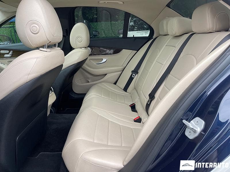2016 Mercedes C 300 — Miniatură 18