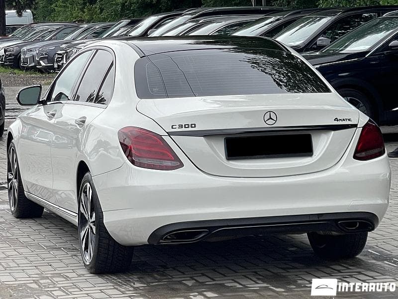 2016 Mercedes C 300 — Miniatură 3
