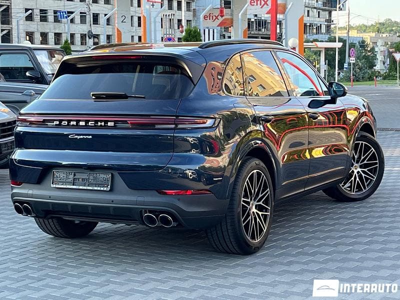 Porsche Cayenne 2024 — Миниатюра 4