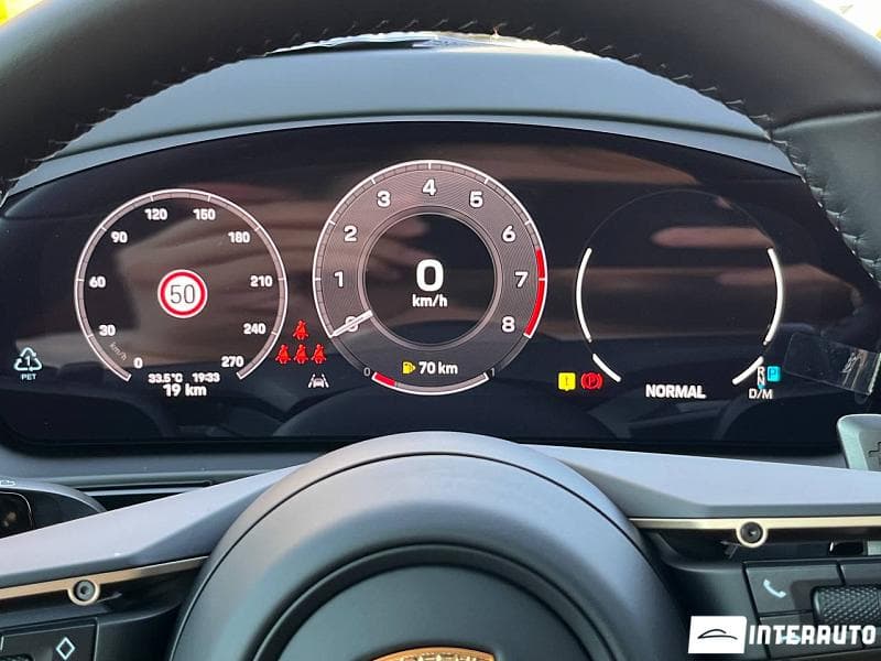 Porsche Cayenne 2024 — Миниатюра 10