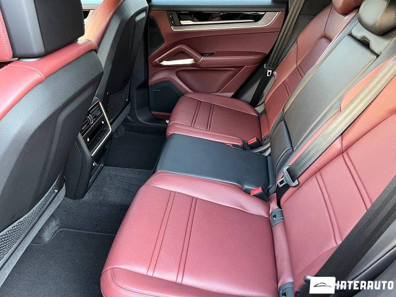Porsche Cayenne 2024 — Миниатюра 17