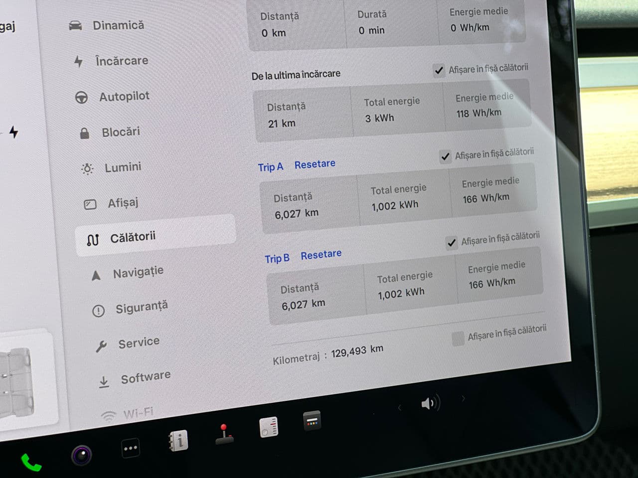 Tesla Model 3 2018 — Миниатюра 10