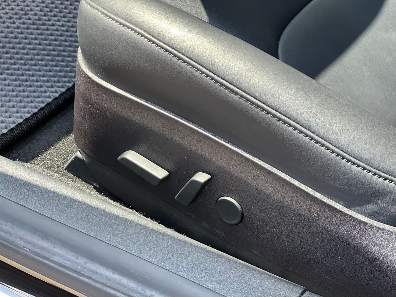 Tesla Model 3 2018 — Миниатюра 6
