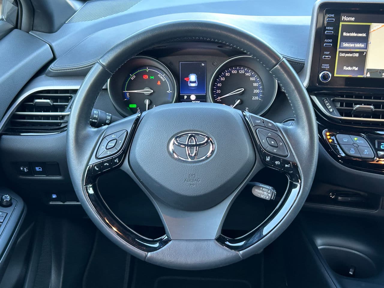 Toyota C-HR 2022 — Миниатюра 10
