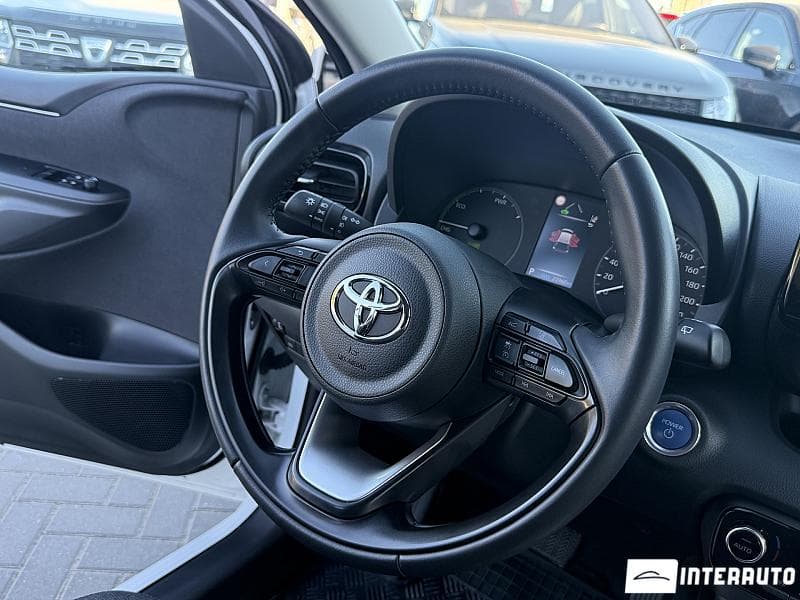 Toyota Yaris 2023 — Миниатюра 7