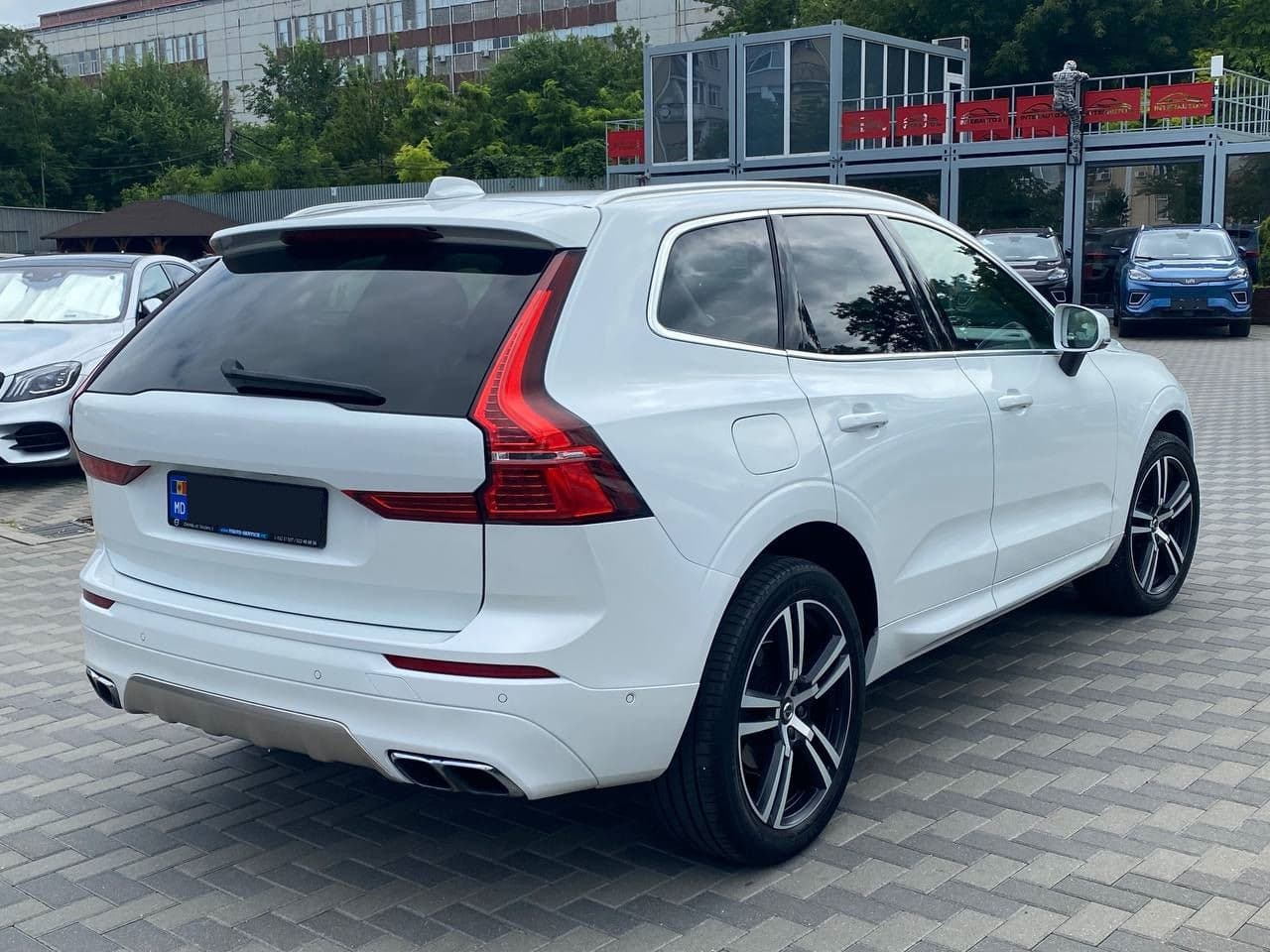 Volvo XC 60 2018 — Миниатюра 4