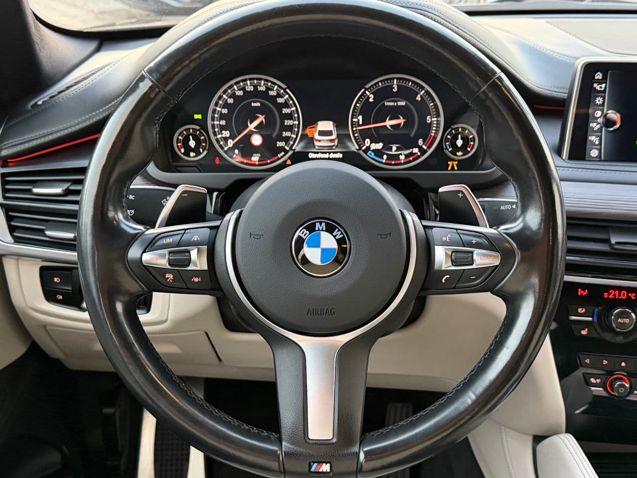 BMW X6 4.0D 2017 — Миниатюра 13