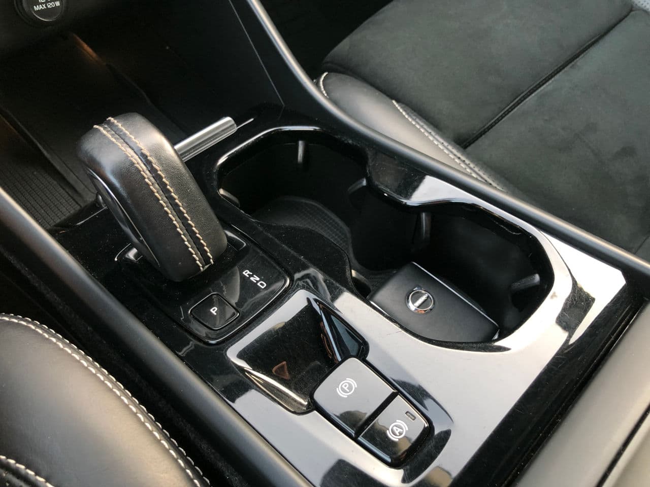 Volvo XC 40 2019 — Миниатюра 11
