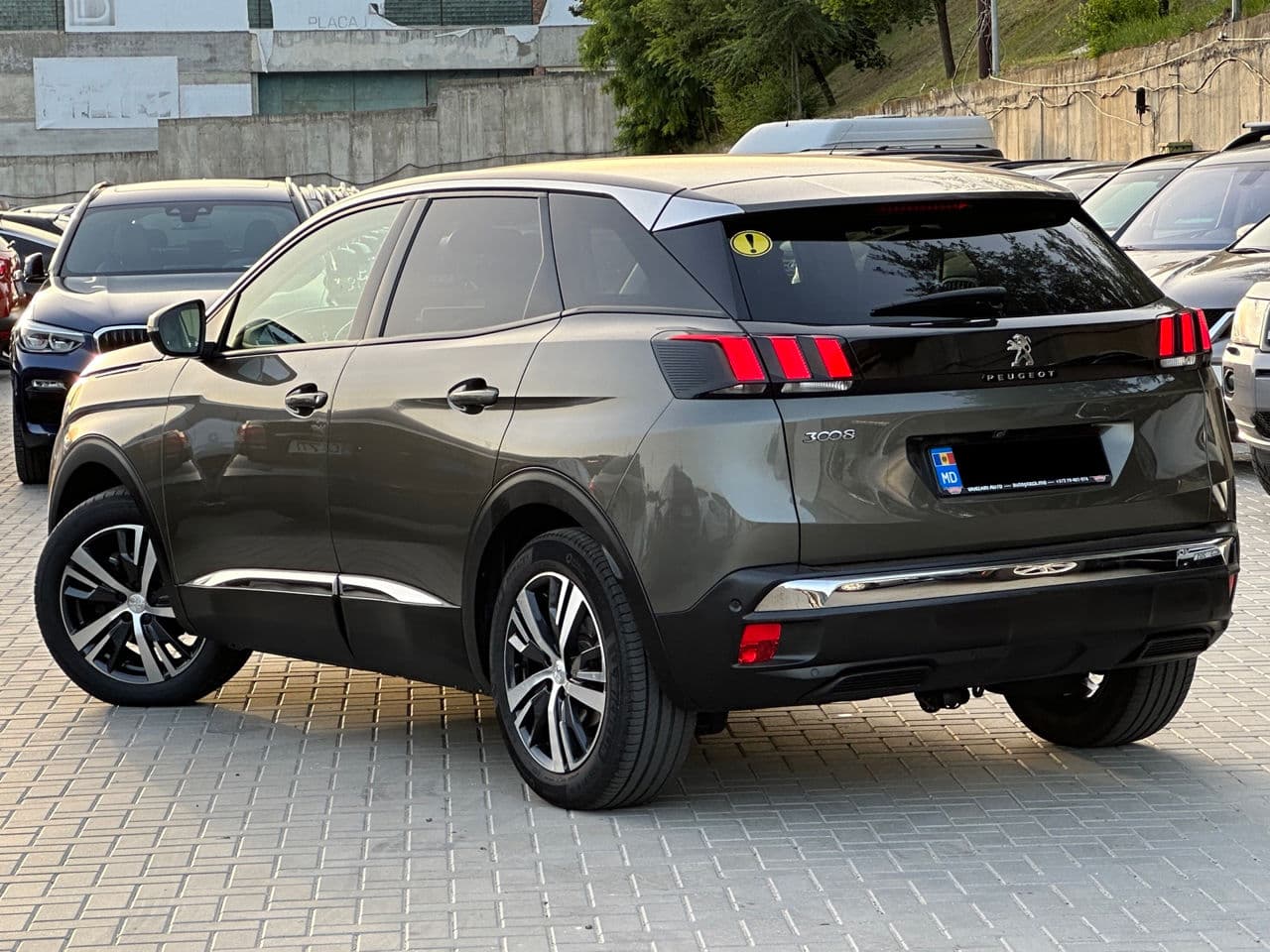 Peugeot 3008 2018 — Миниатюра 2