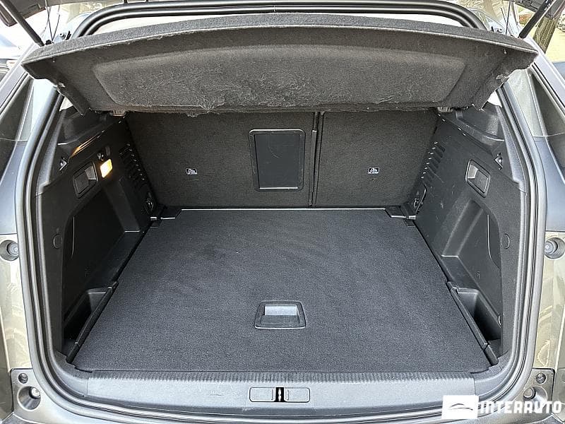 Peugeot 3008 2018 — Миниатюра 19