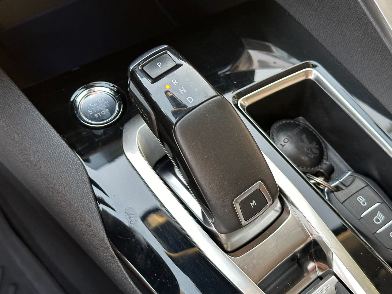 Peugeot 3008 2018 — Миниатюра 14