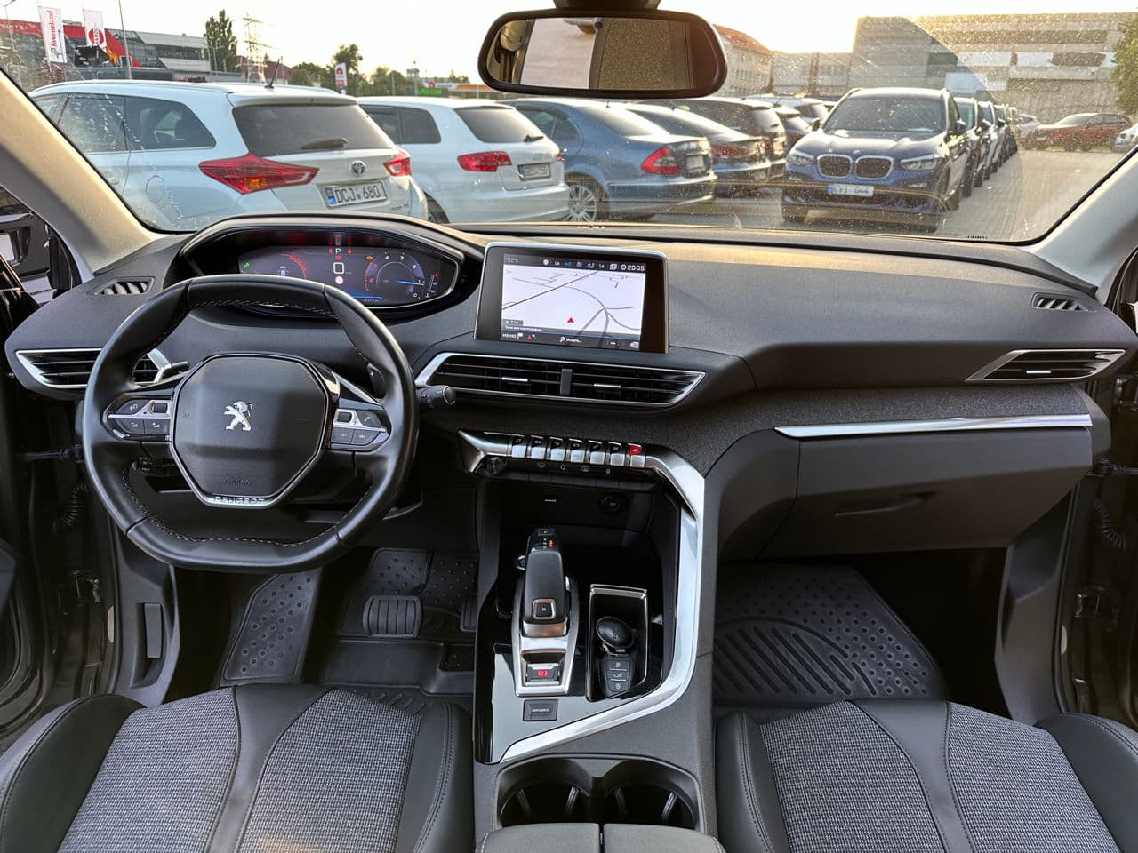 Peugeot 3008 2018 — Миниатюра 9