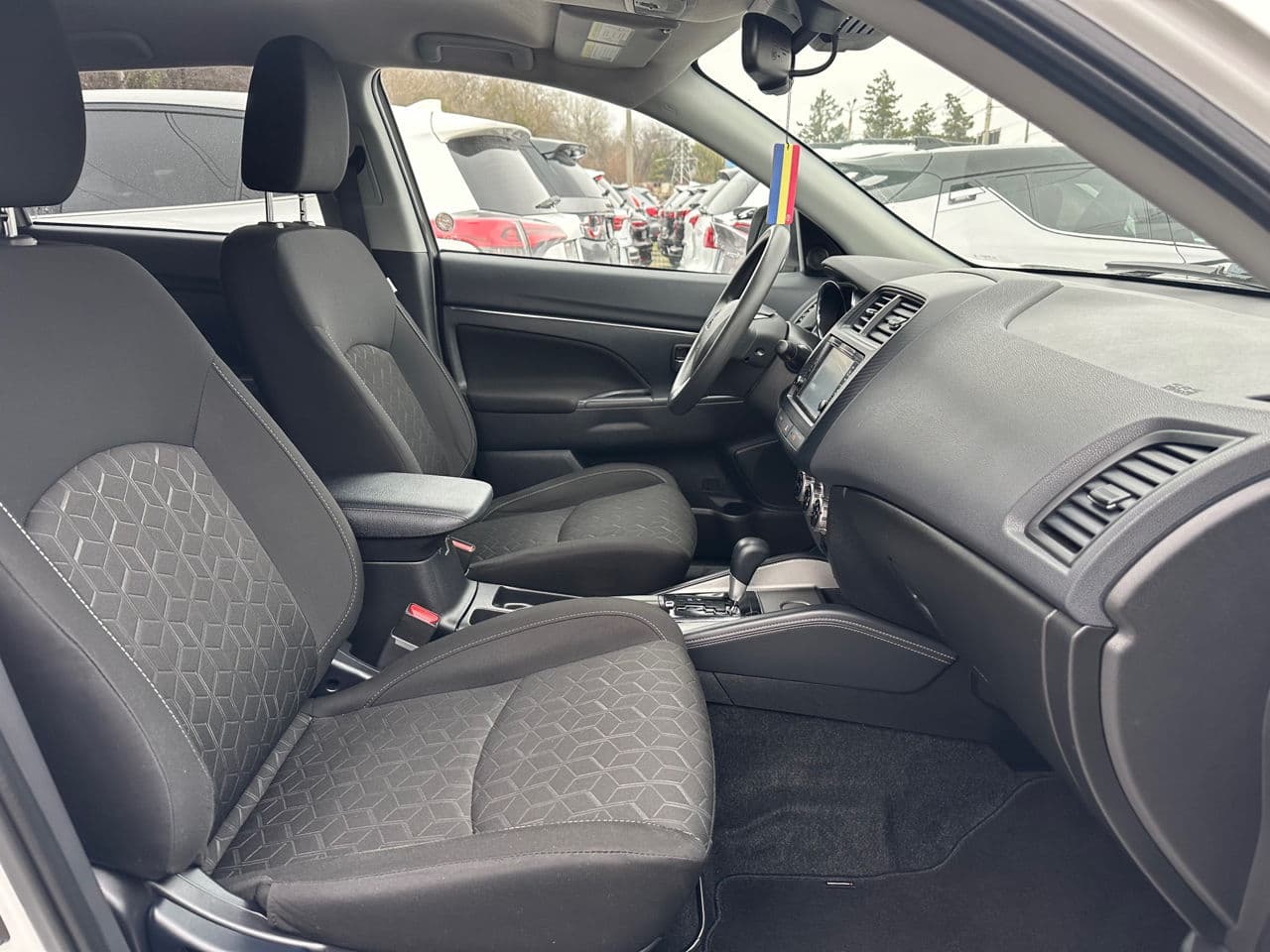 Mitsubishi Outlander Sport 2021 — Миниатюра 14