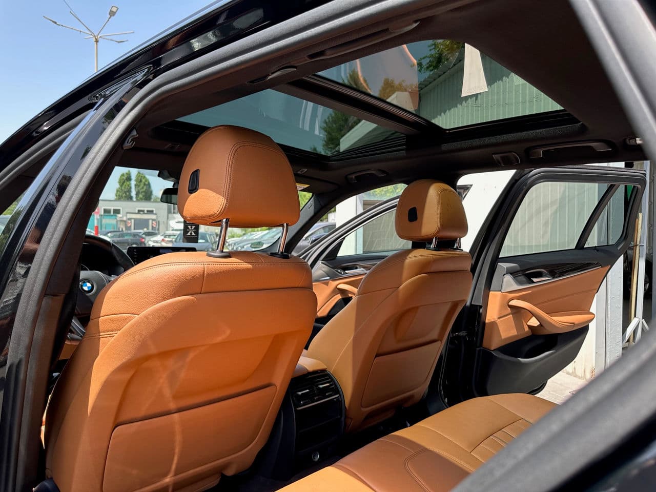BMW 520 2018 — Миниатюра 21