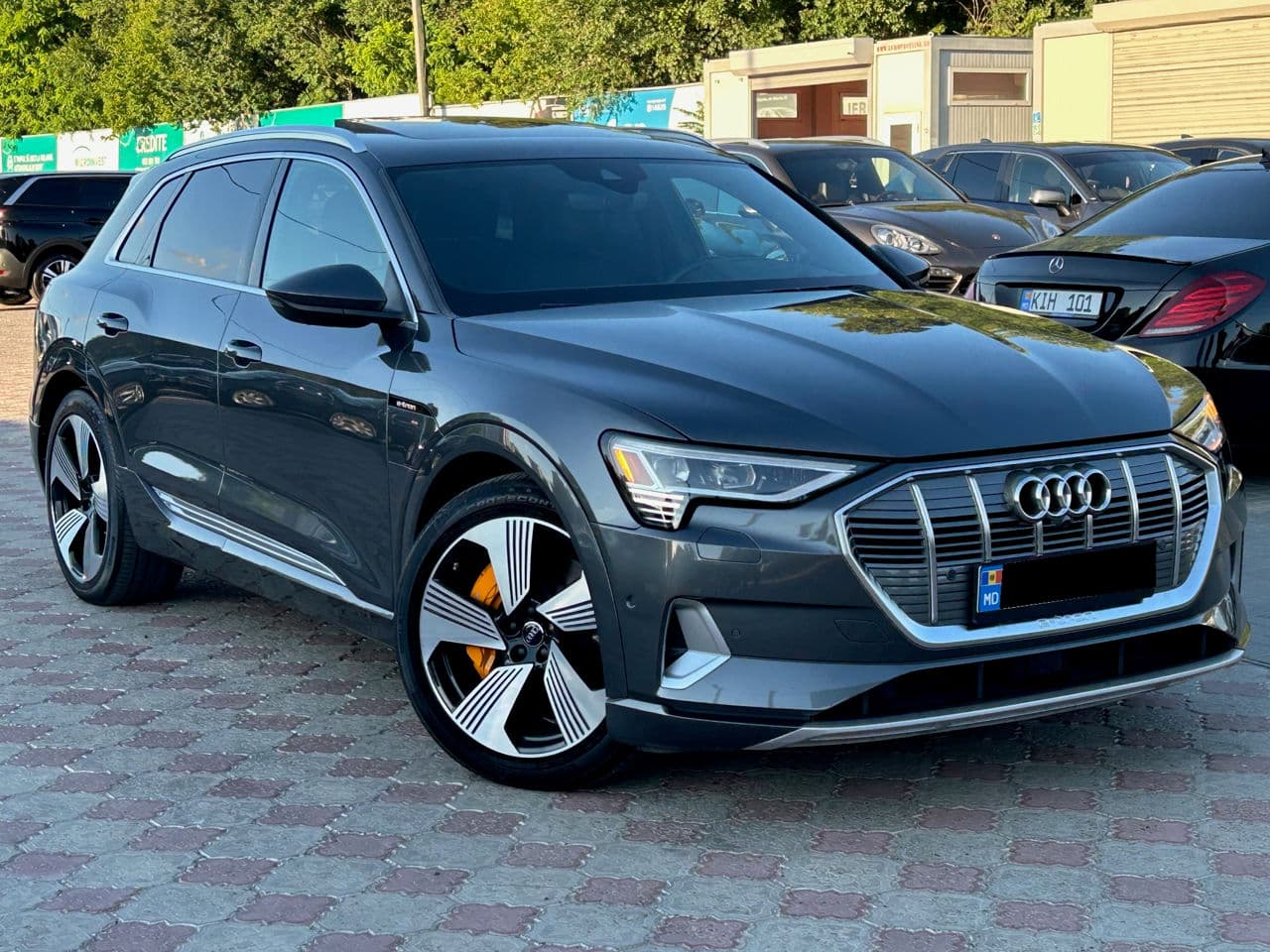 Audi E-tron 2019 — Миниатюра 4