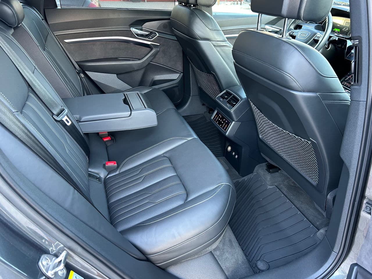 Audi E-tron 2019 — Миниатюра 23