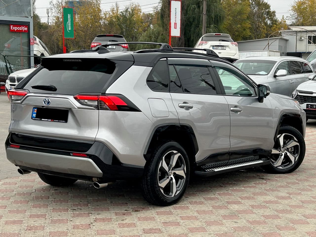 Toyota Rav-4 2021 — Миниатюра 3